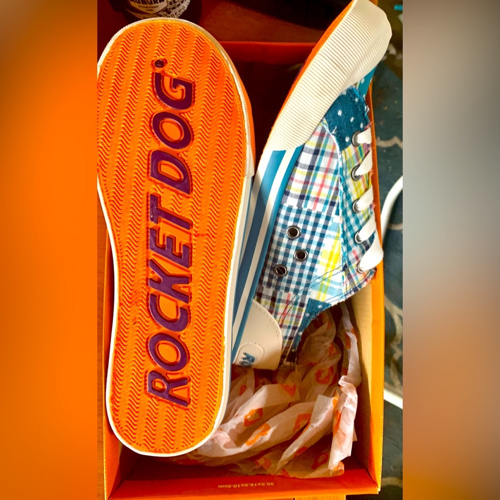 🔥NWT Jazzin’ Rocket Dog kicks -SOLD OUT 👟